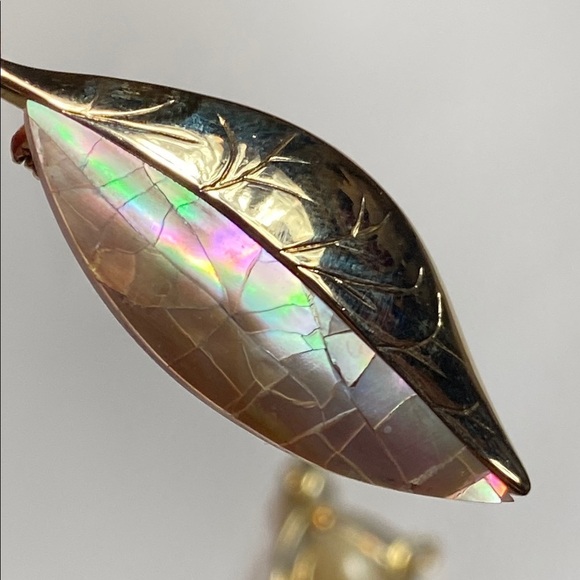 Lot- 3 Gold and Cream Brooches with Pearl Accents - Picture 2 of 5